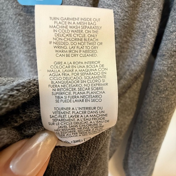 Brand New! CAbi ‘Put-On’ Dress Grey Heather Sweatshirt Style Women’s Size Small - Picture 11 of 11
